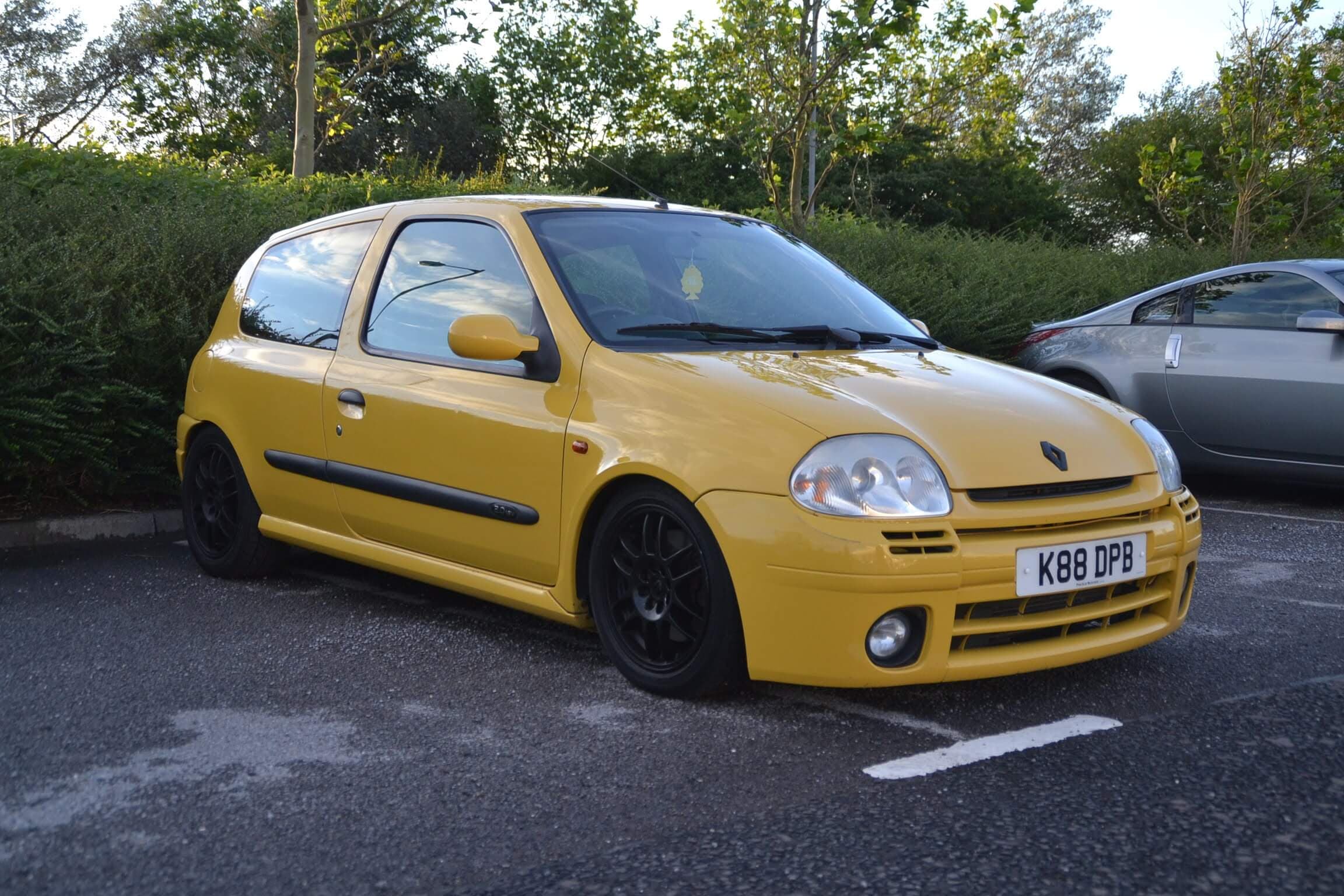 Liquid Yellow MK2 Cliosport 172